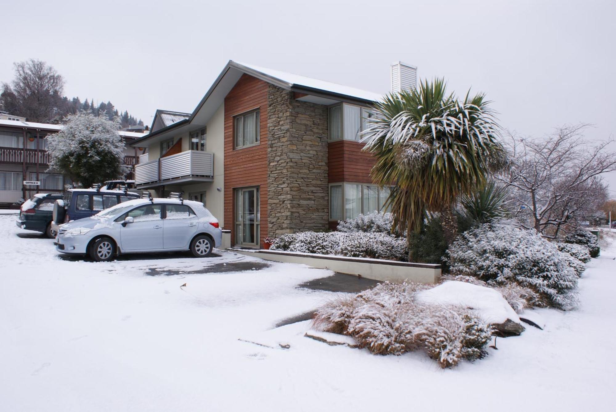 Queenstown Motel Apartments (Adults Only) Exteriér fotografie