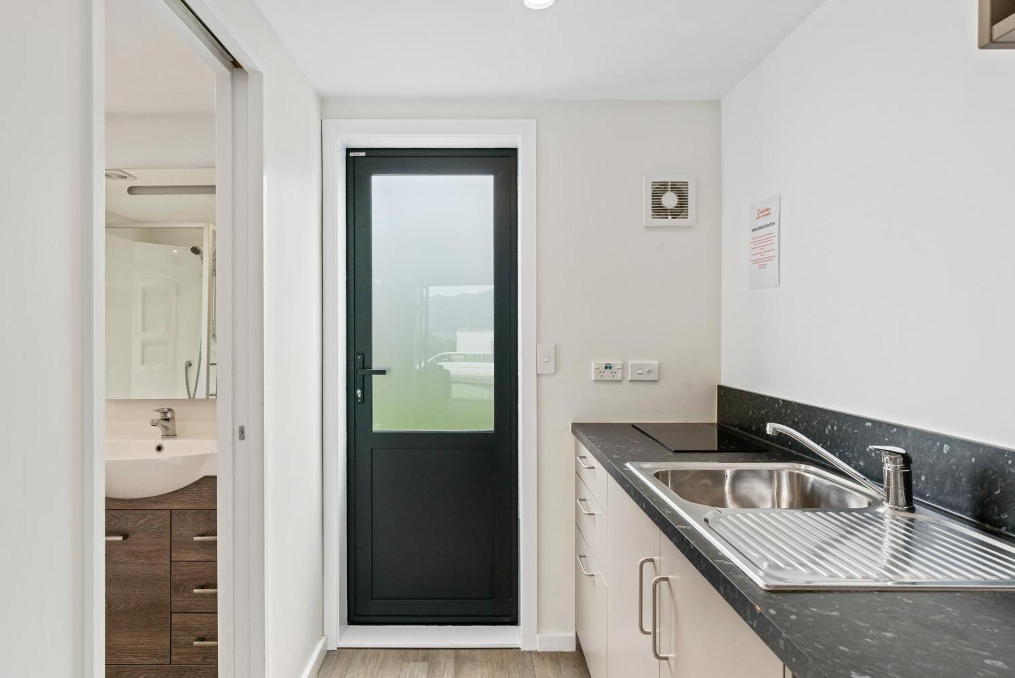Queenstown Motel Apartments (Adults Only) Pokoj fotografie
